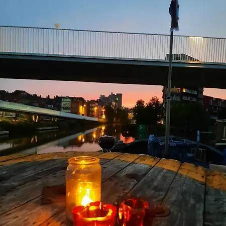 Boat & Breakfast Bellevue * Ghent