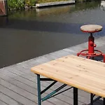 Botel Boat & Breakfast Bellevue Ghent