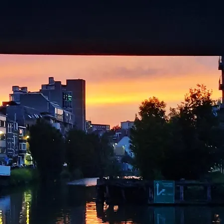 Botel Boat & Breakfast Bellevue *