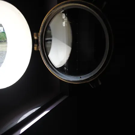 Boat & Breakfast Bellevue Båthotell *