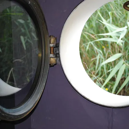 Boat & Breakfast Bellevue * Gent