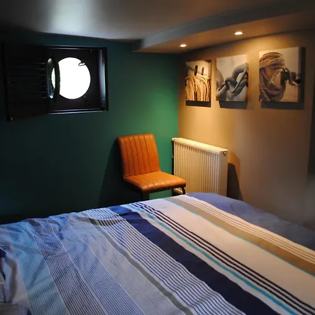 Botel Boat & Breakfast Bellevue *