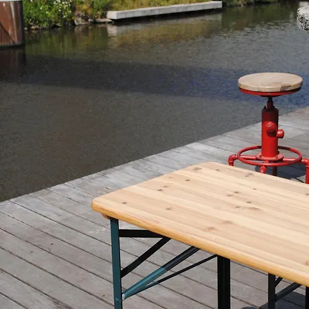 Botel Boat&breakfast Bellevue Gent