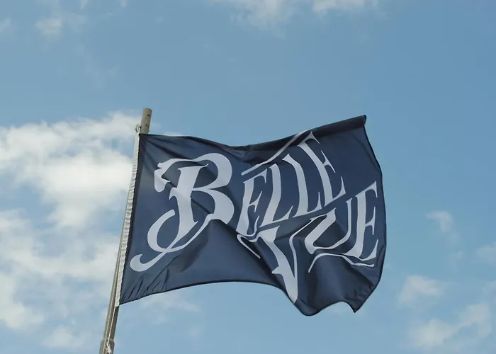 Boat & Breakfast Bellevue